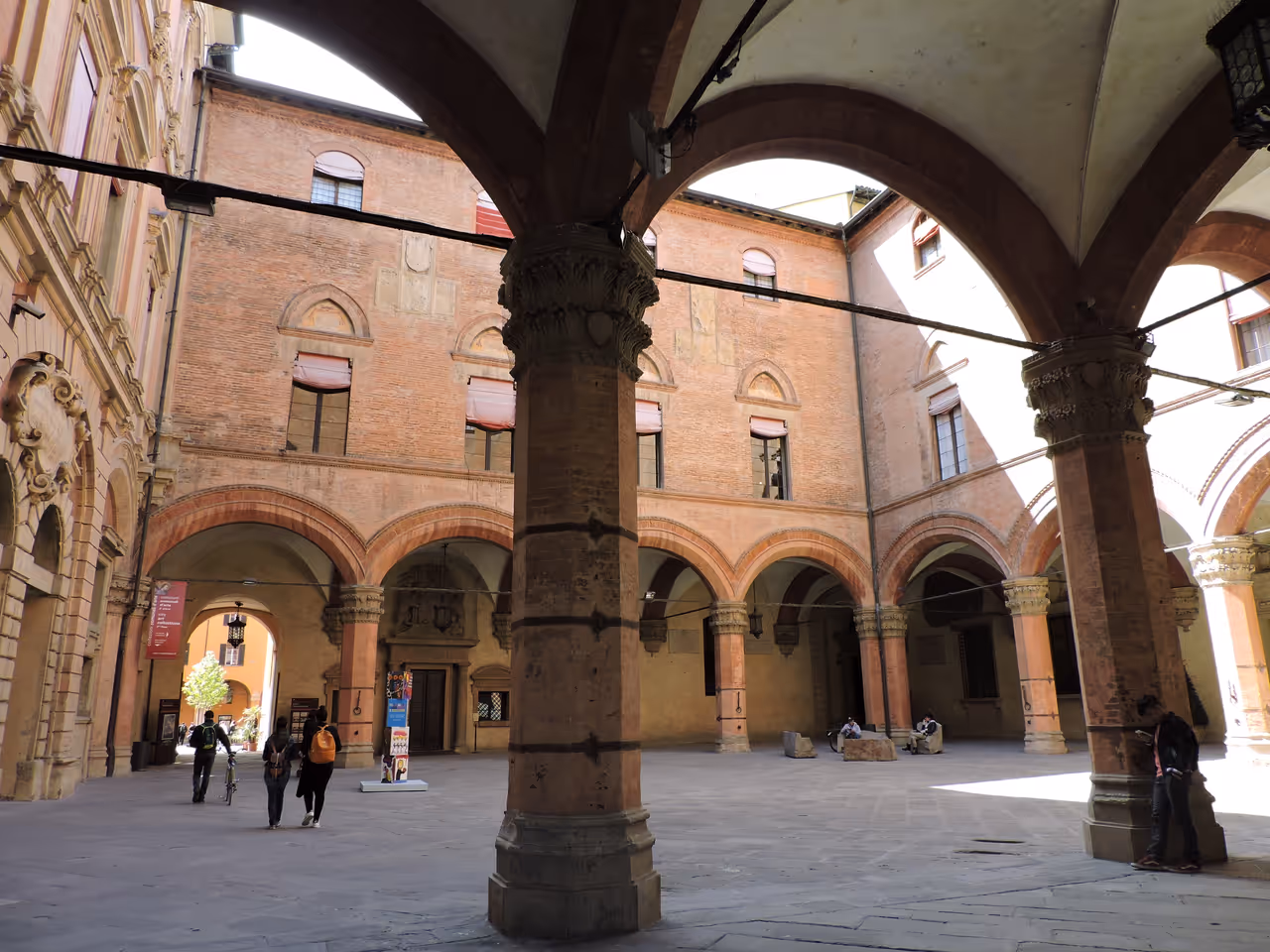 Palazzo d'accursio in Bologna