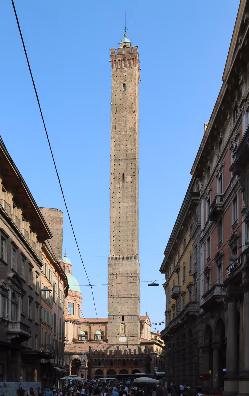 Bologna, Asinelli Tower