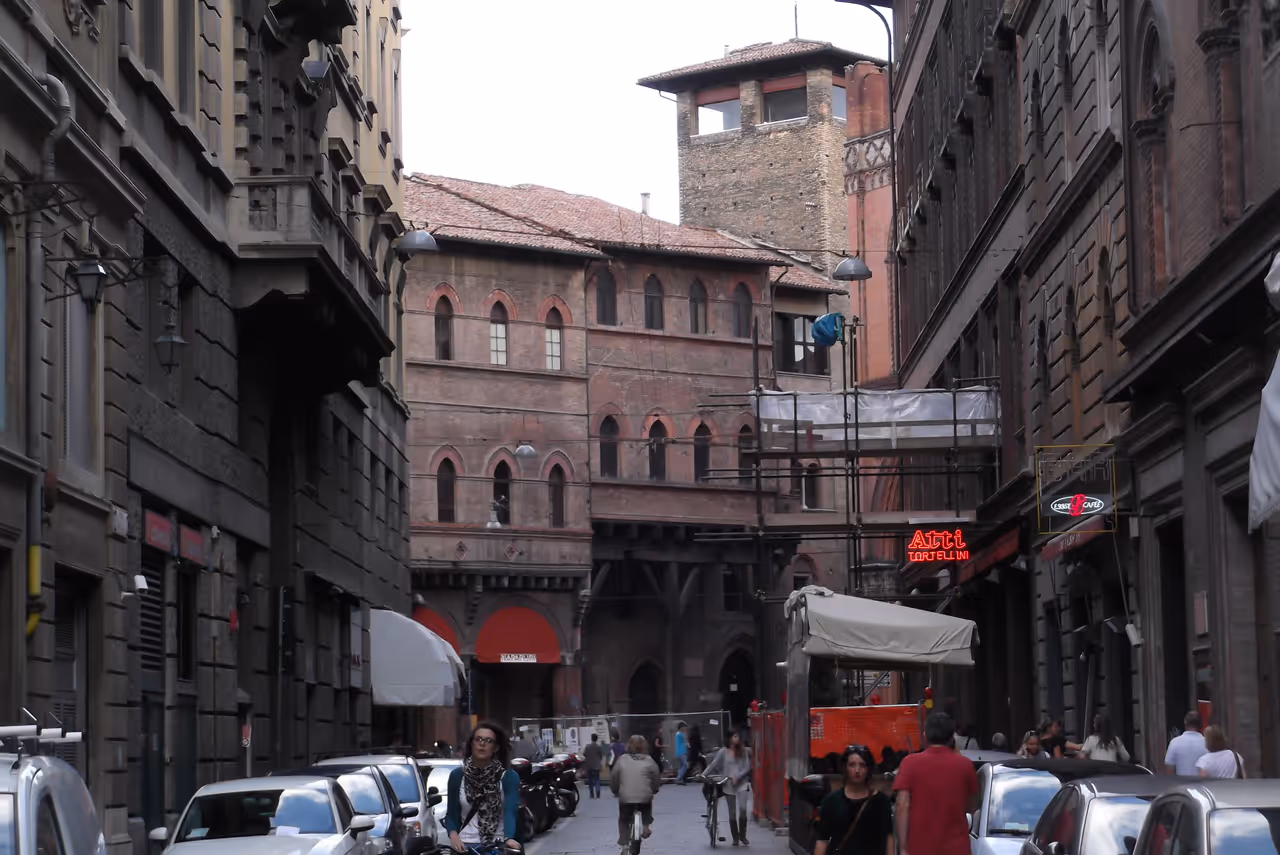 Wander the quadrilatero market free activity in Bologna