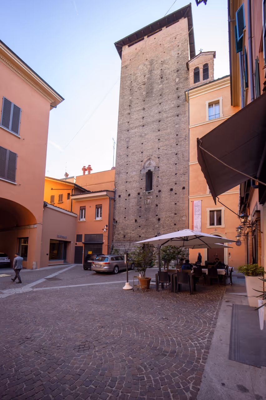 Galluzzi courtyard in Bologna