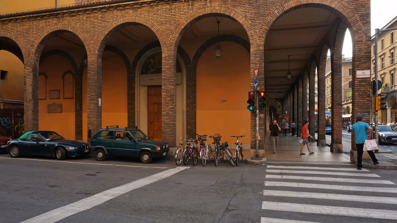 Mascarella street nightlife spot in Bologna