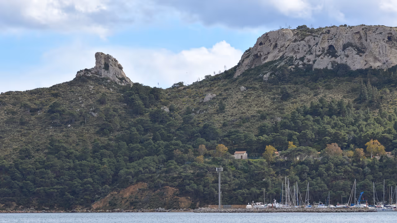 Hiking the devil's saddle in Cagliari