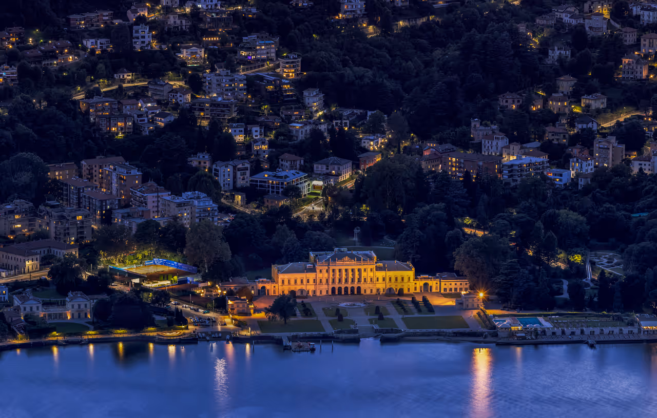 Villa Olmo blue hour