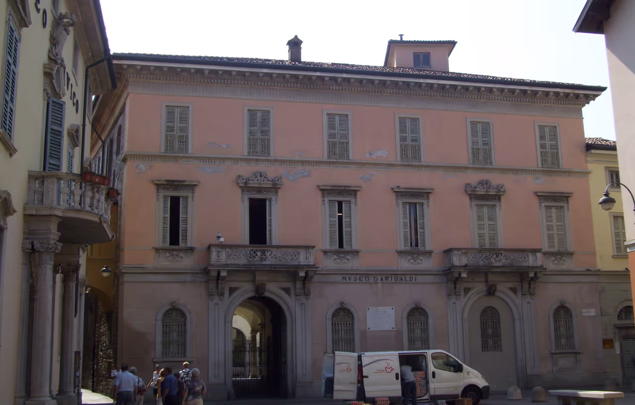 Giuseppe garibaldi historical museum in Como