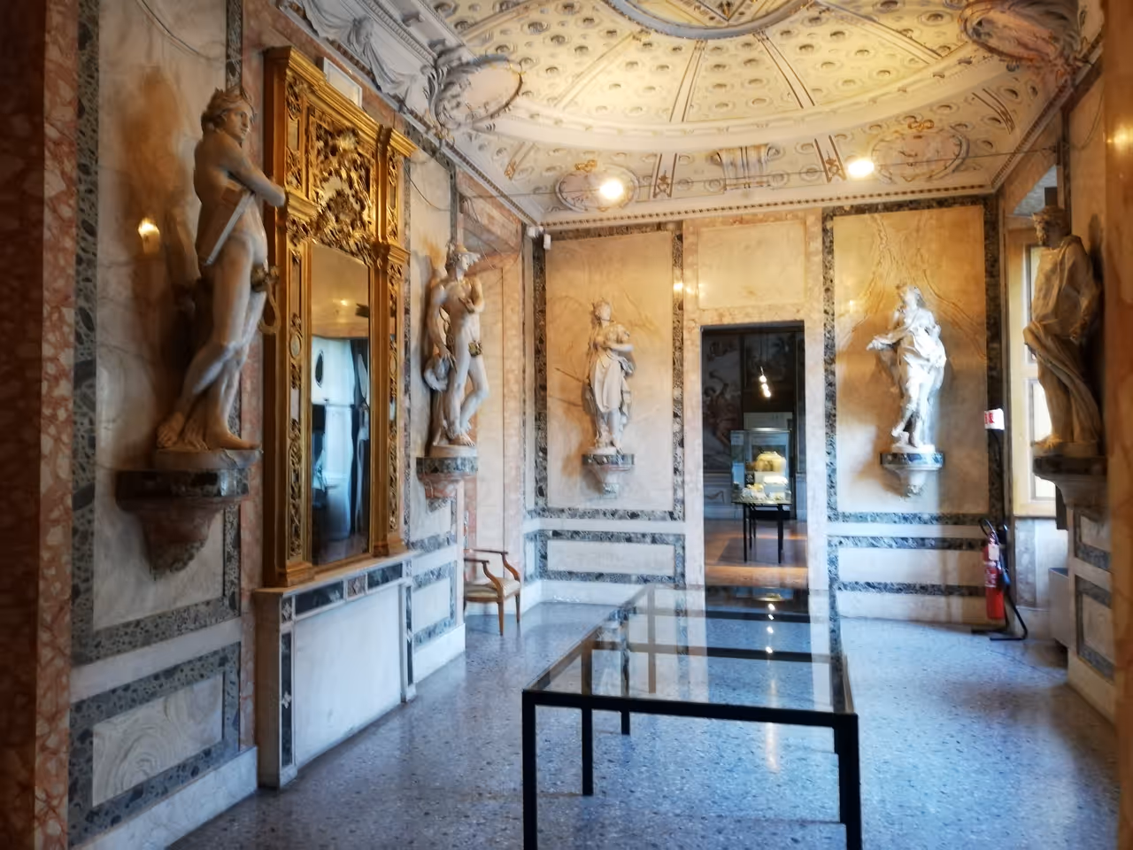 Paolo giovio archaeological museum in Como