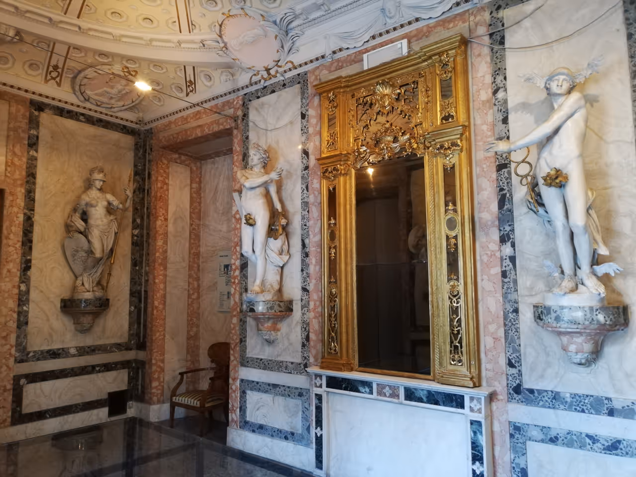 Paolo giovio archaeological museum in Como