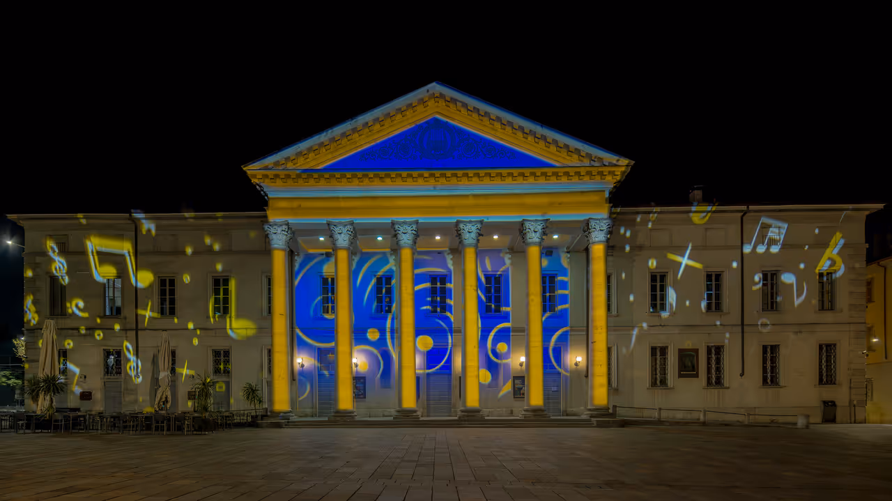 Social theatre in Como