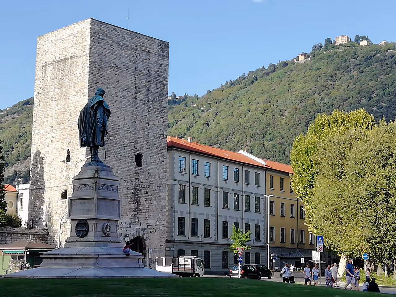 Porta torre outdoor market market in Como