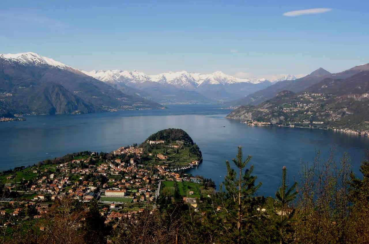 Bellagio at Lake Como, tip of Triangolo Lariano peninsula