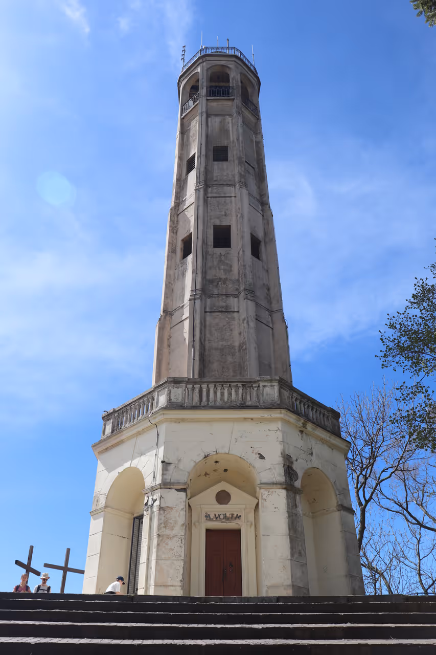 Volta lighthouse in Como