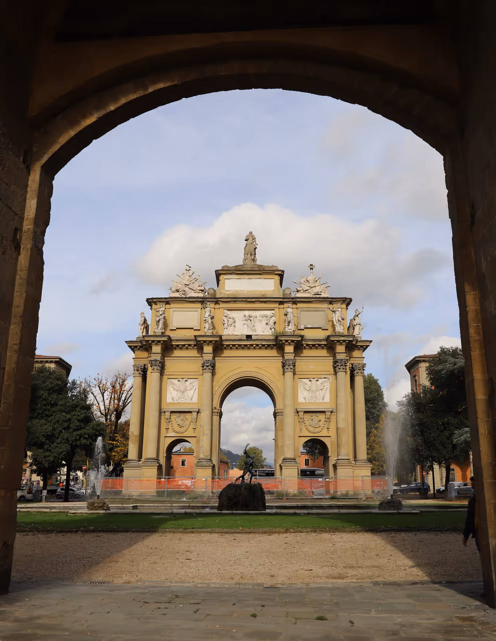 Triumphal Arch, Florence