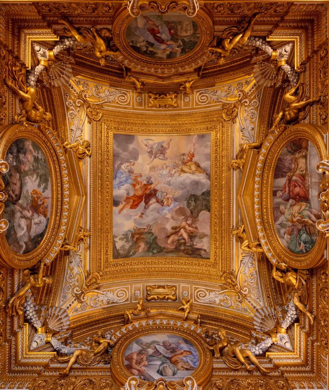Ceiling fresco by Ciro Ferri of the hall of Saturn, Palazzo Pitti