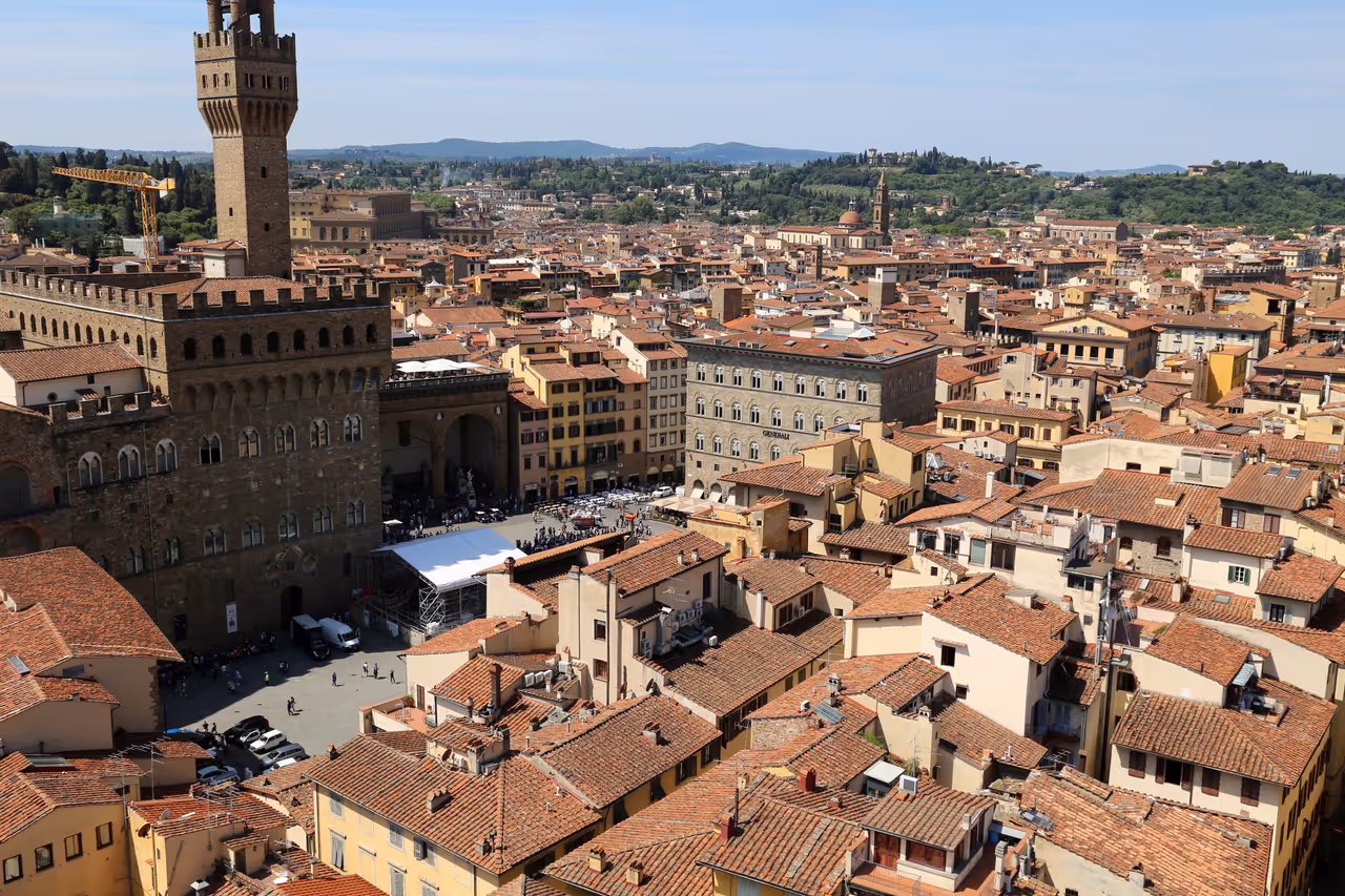 Signoria square walk free activity in Florence
