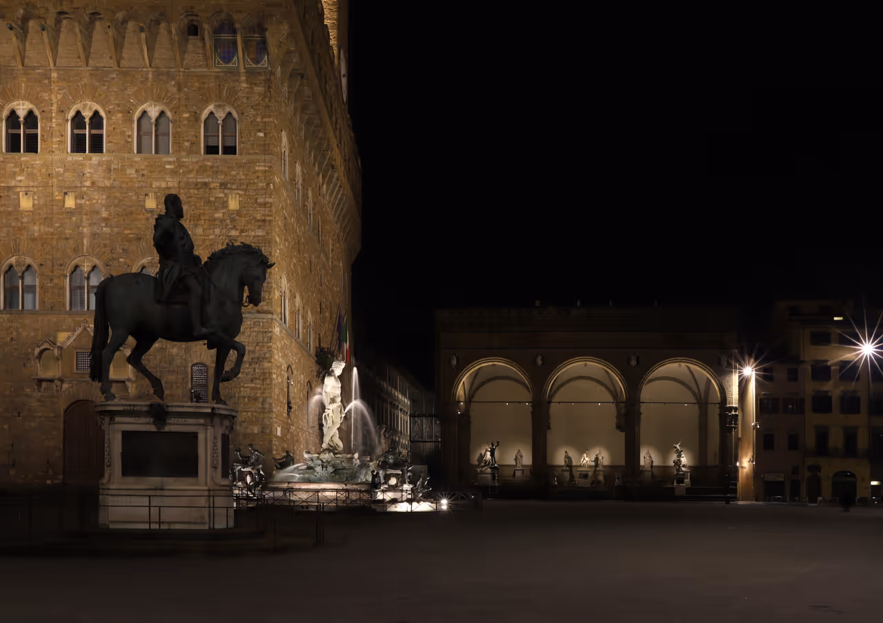 Signoria square walk free activity in Florence
