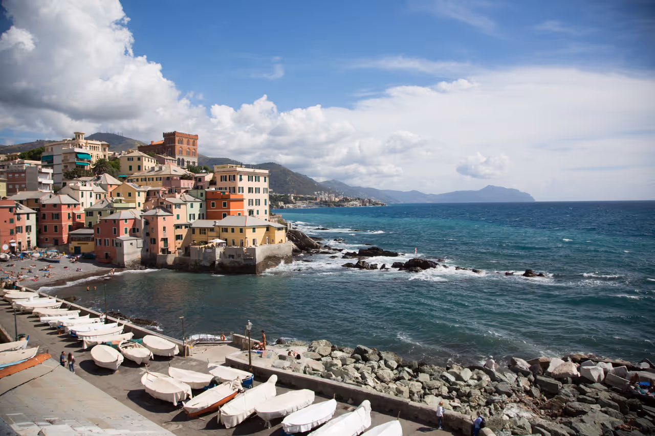 Boccadasse colourful buildings