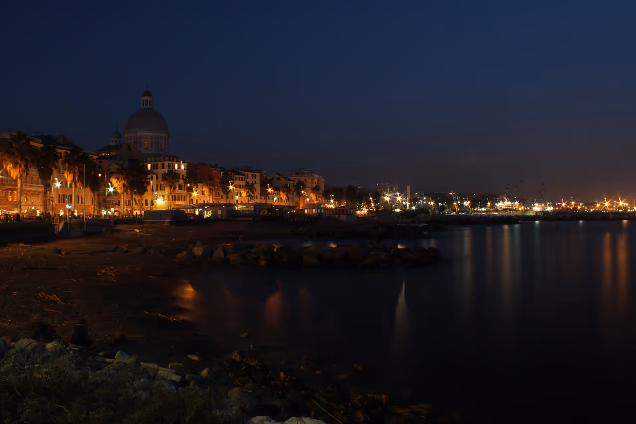 Pegli, beach in the evening