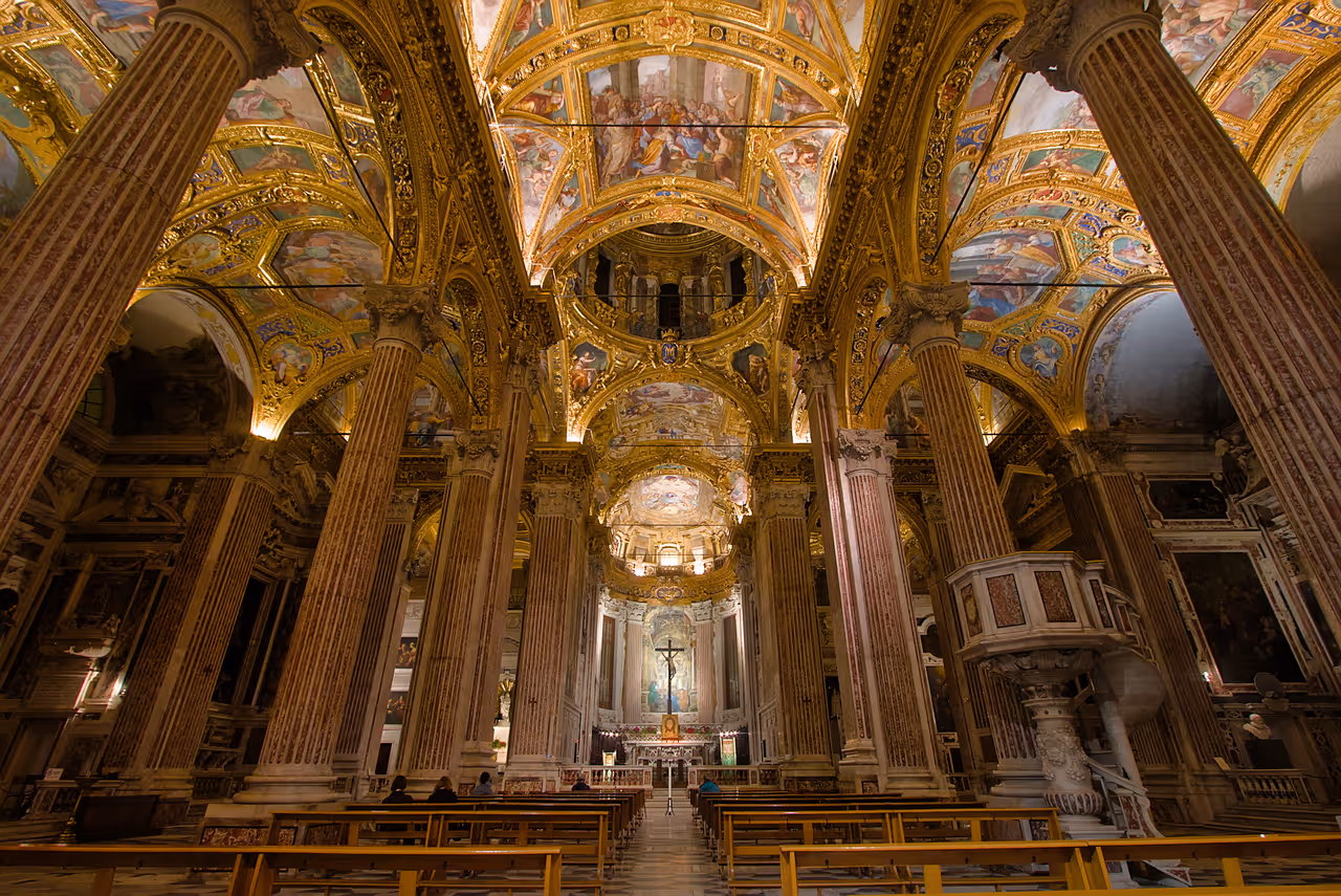 Inside the Santissima Annunziata del Vastato church
