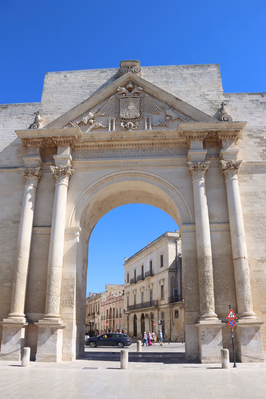 Neapolitan gate in Lecce