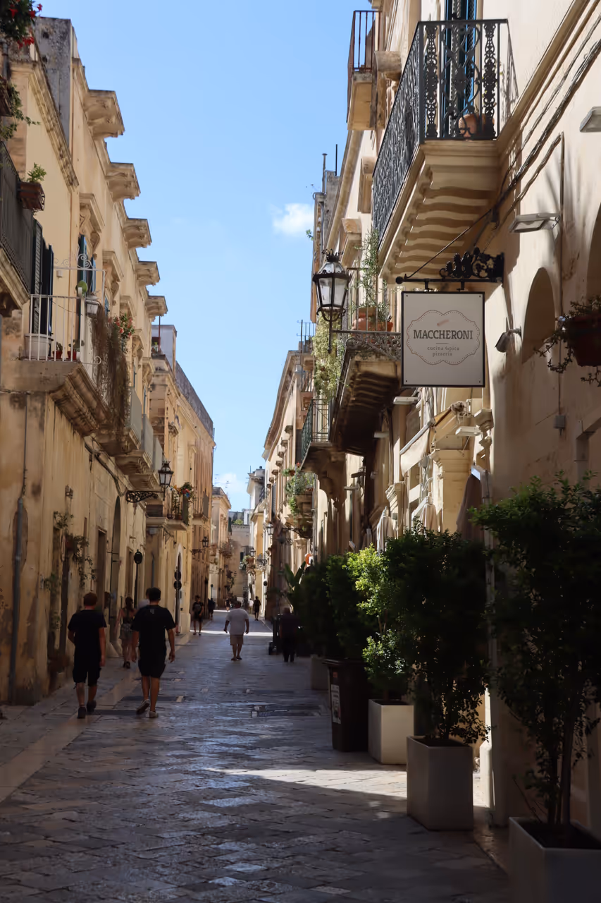 Lecce street