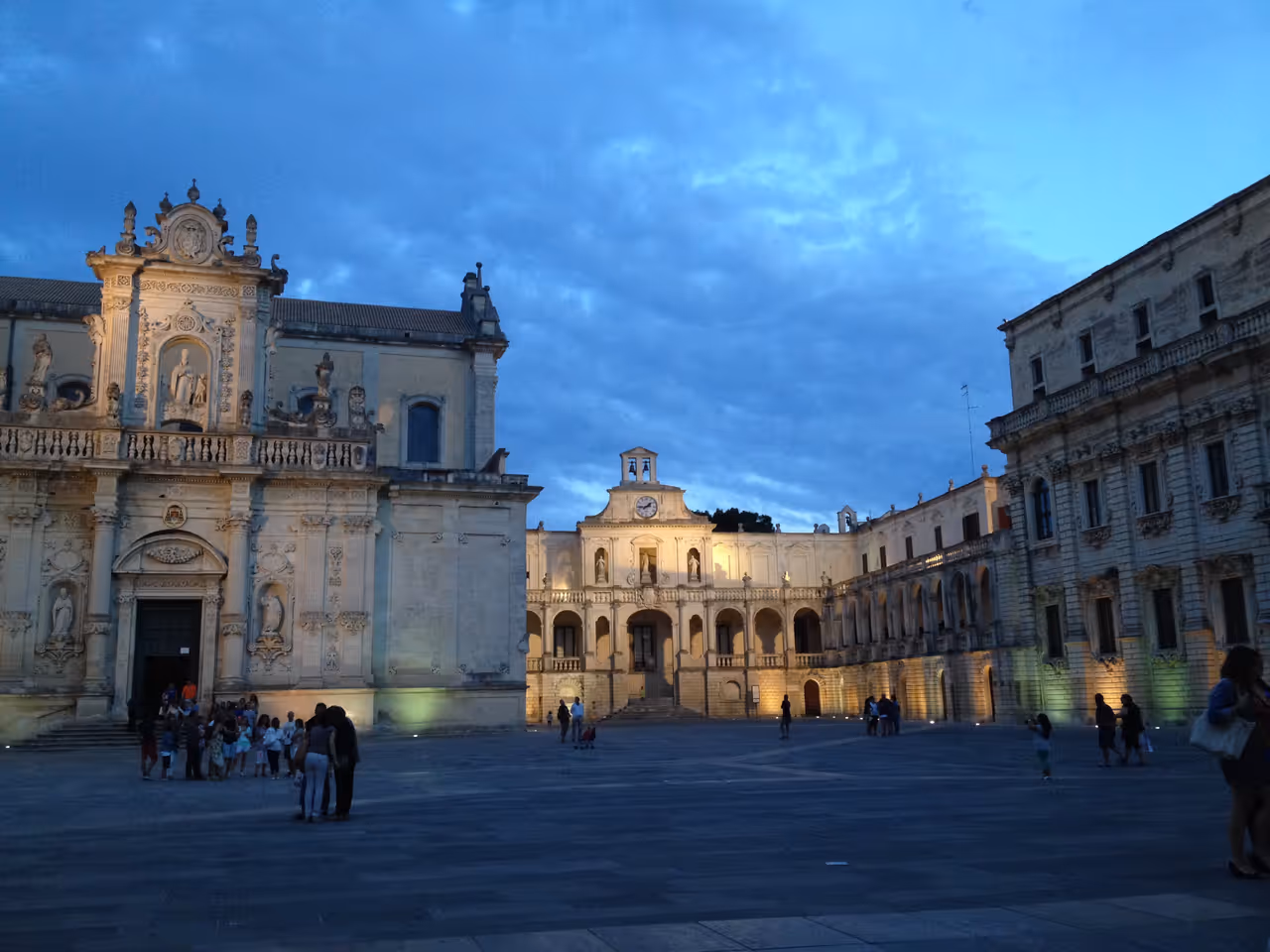 Piazza del duomo false facade in Lecce