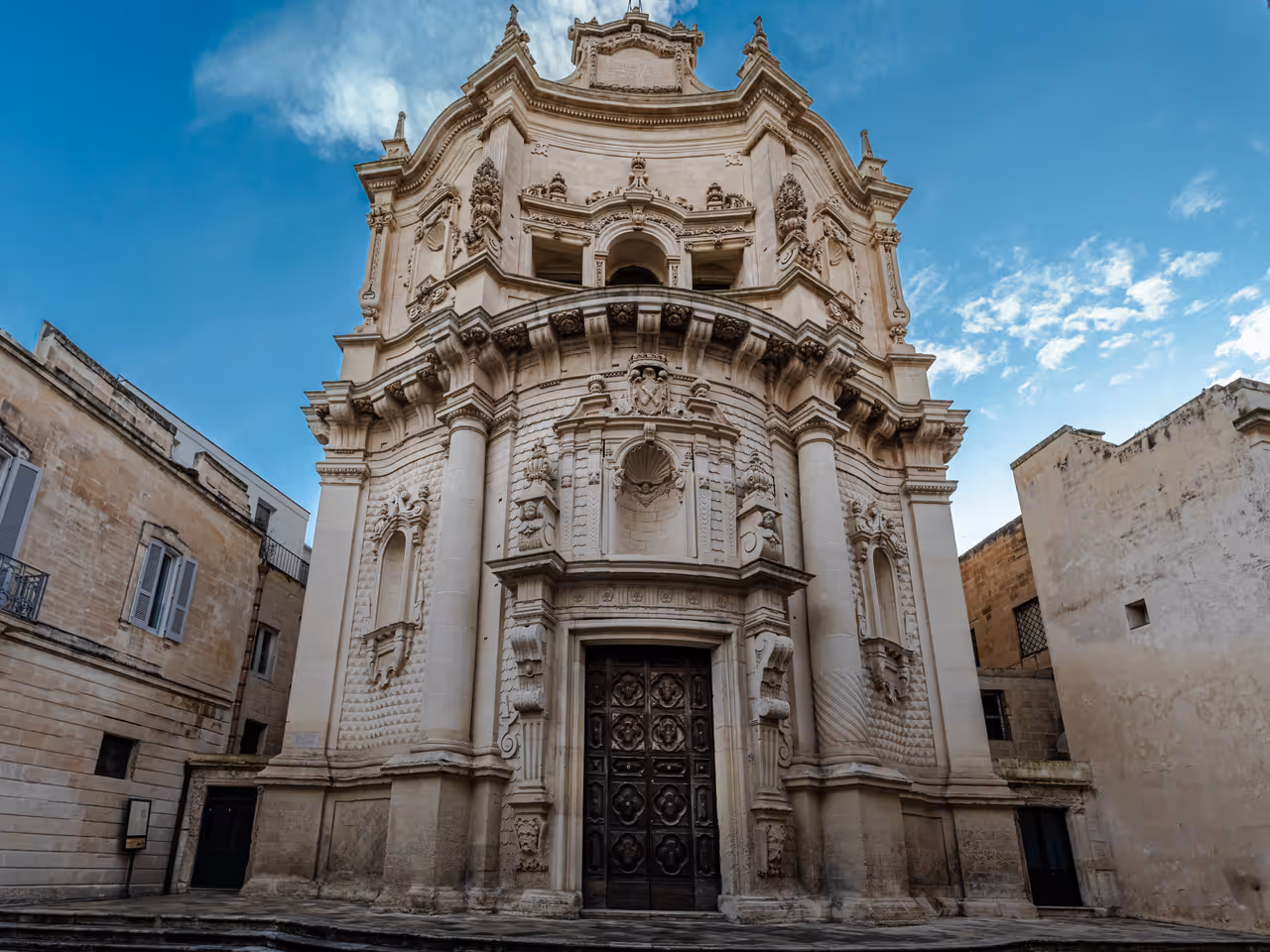 Explore SELF-GUIDED TOURS in Lecce