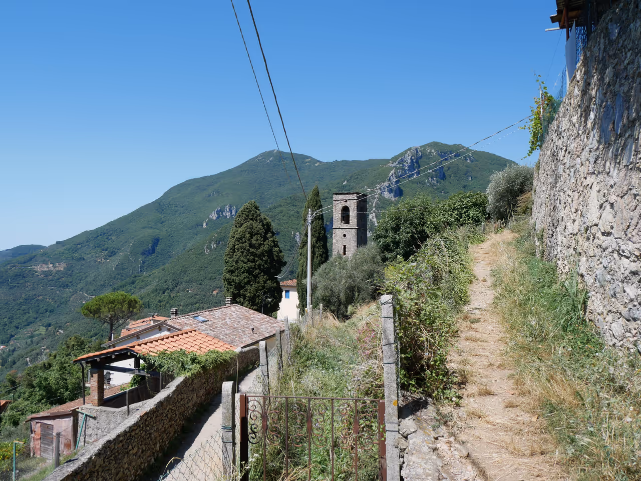 Hiking the apuane alps in Lucca
