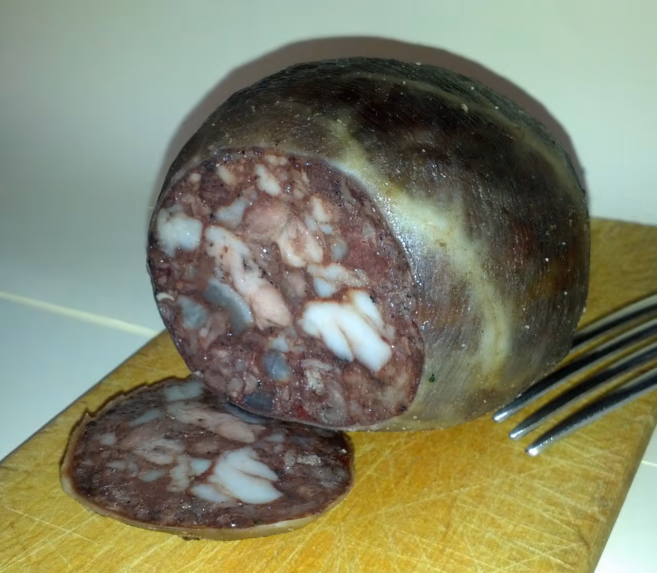 Biroldo blood sausage food in Lucca