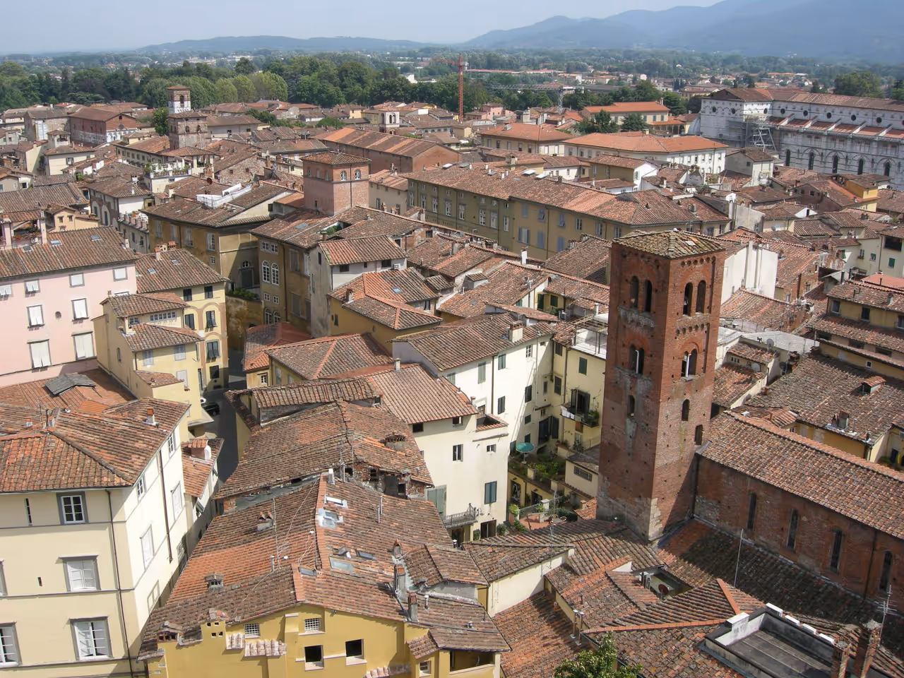 Unearthing the roman footprints tour in Lucca