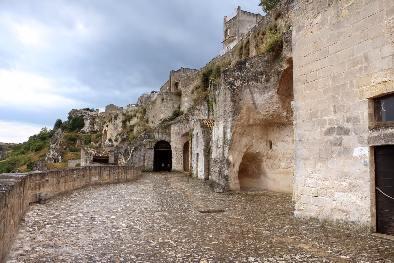 Rupestrian frescoes discovery tour in Matera