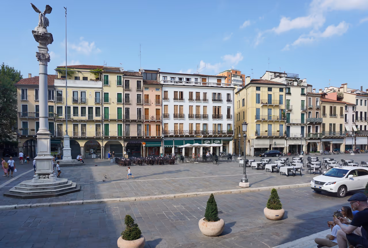 Piazza dei signori nightlife spot in Padua