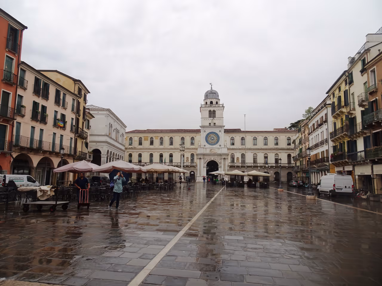 Piazza dei signori nightlife spot in Padua