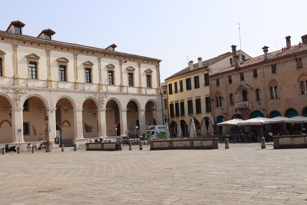 The jewish ghetto labyrinth stroll in Padua