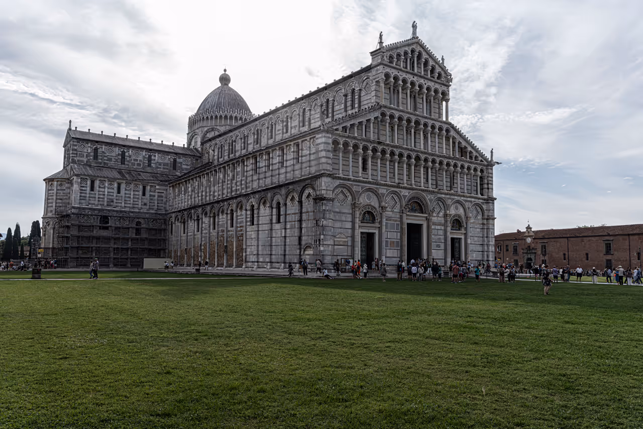 piazza dei miracoli in Pisa