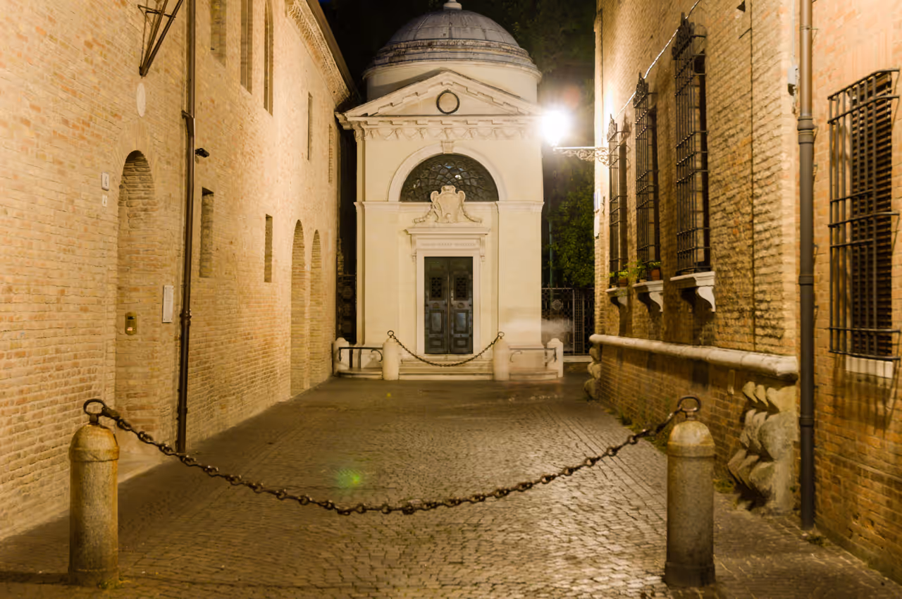 Tomb of dante alighieri in Ravenna
