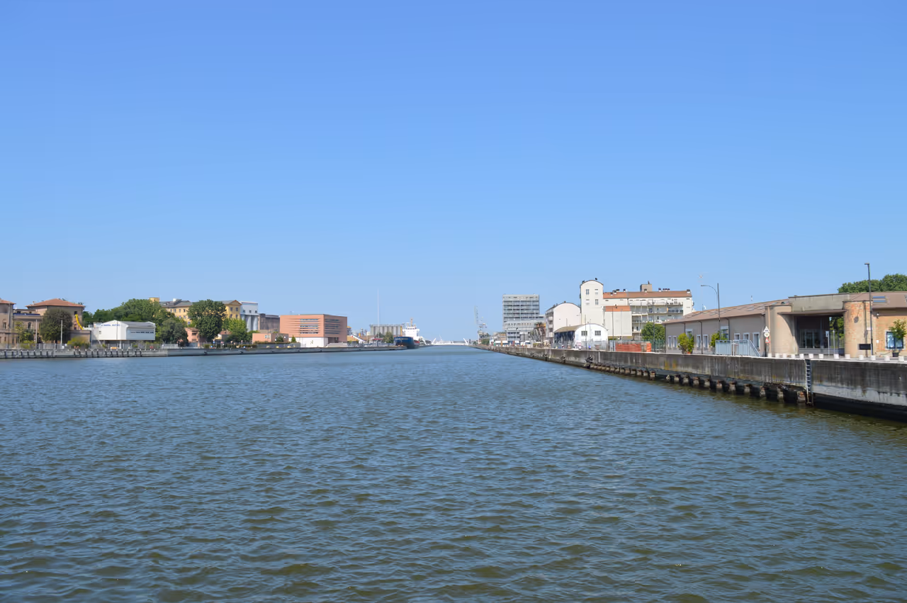 Canal to the sea cycling in Ravenna