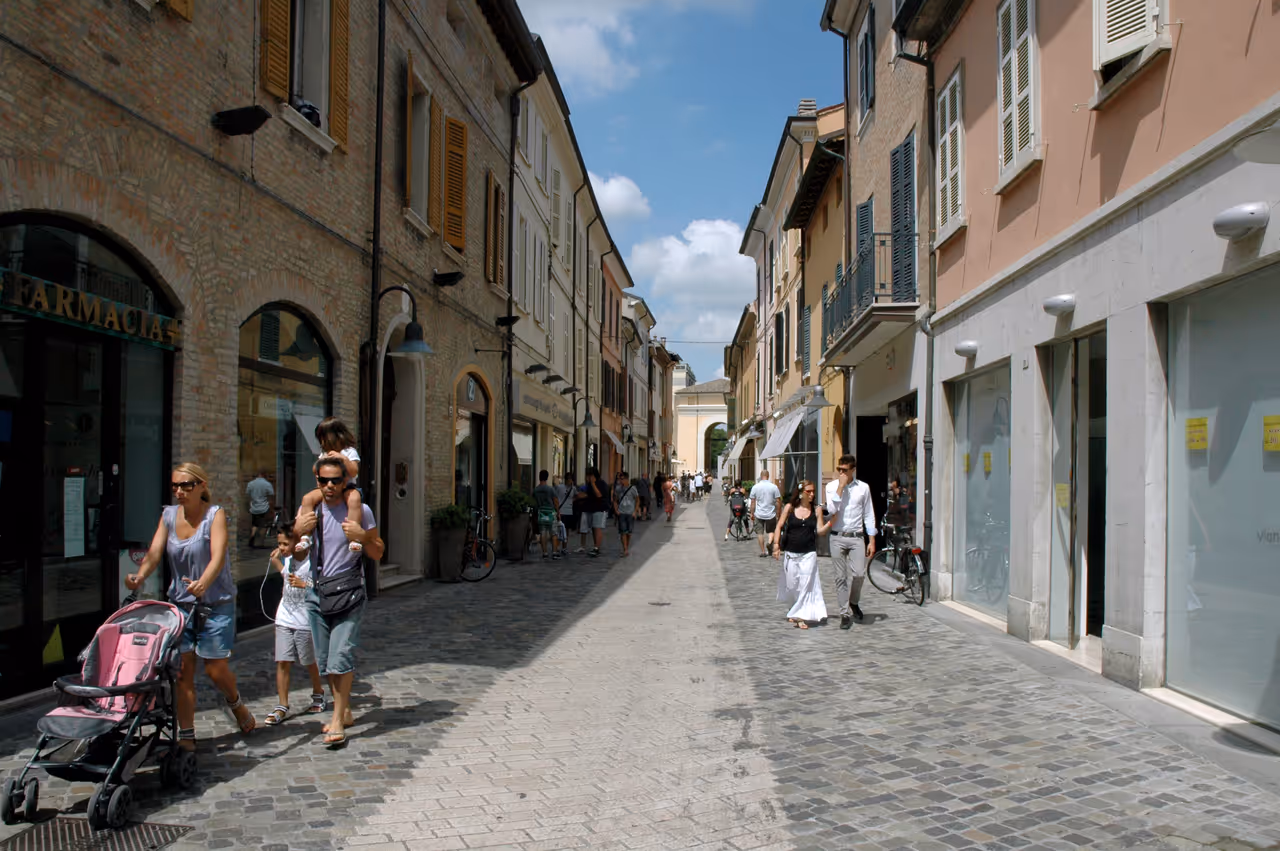 Explore WALKING ROUTES in Ravenna