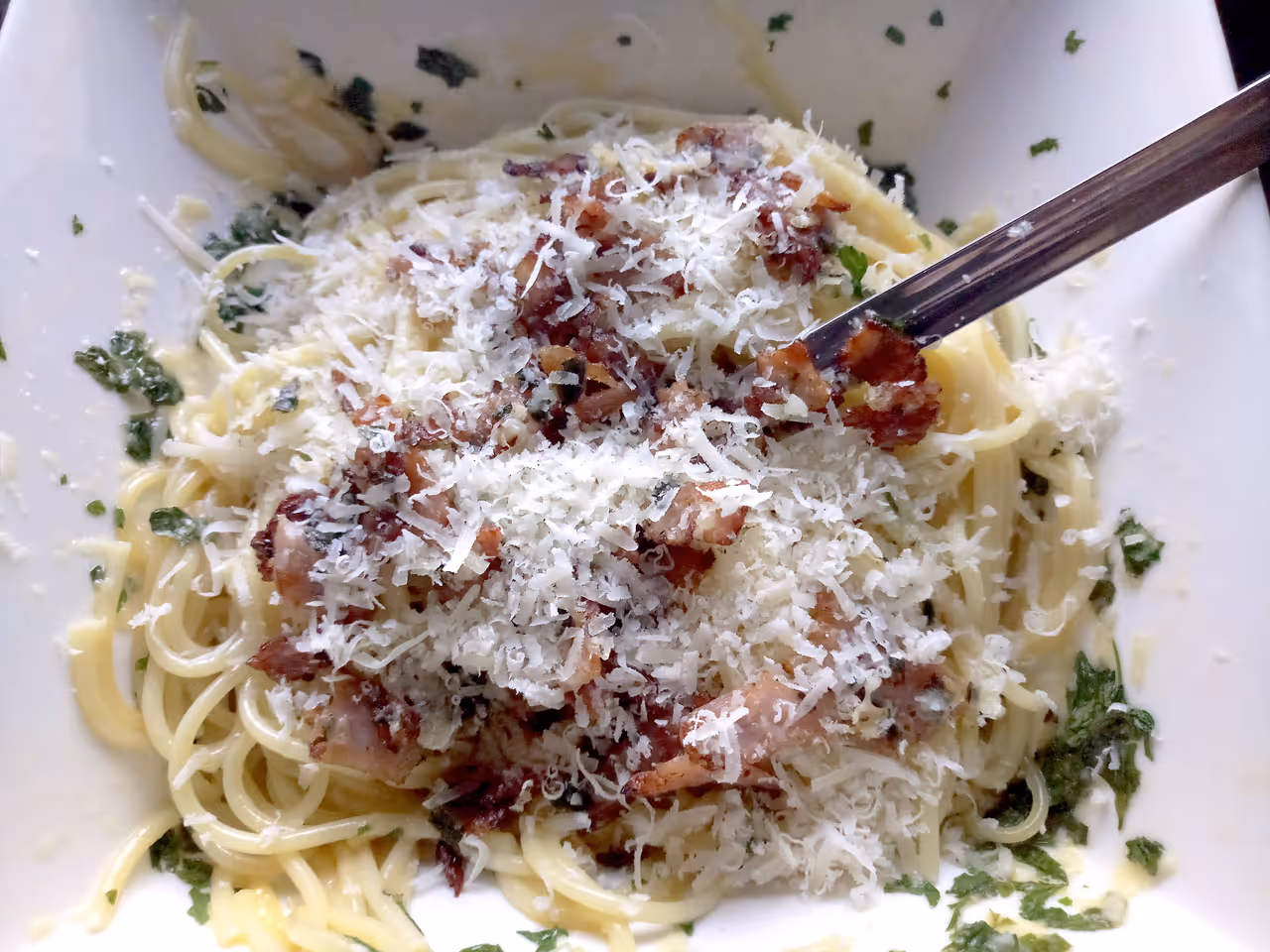 Carbonara pasta food in Rome