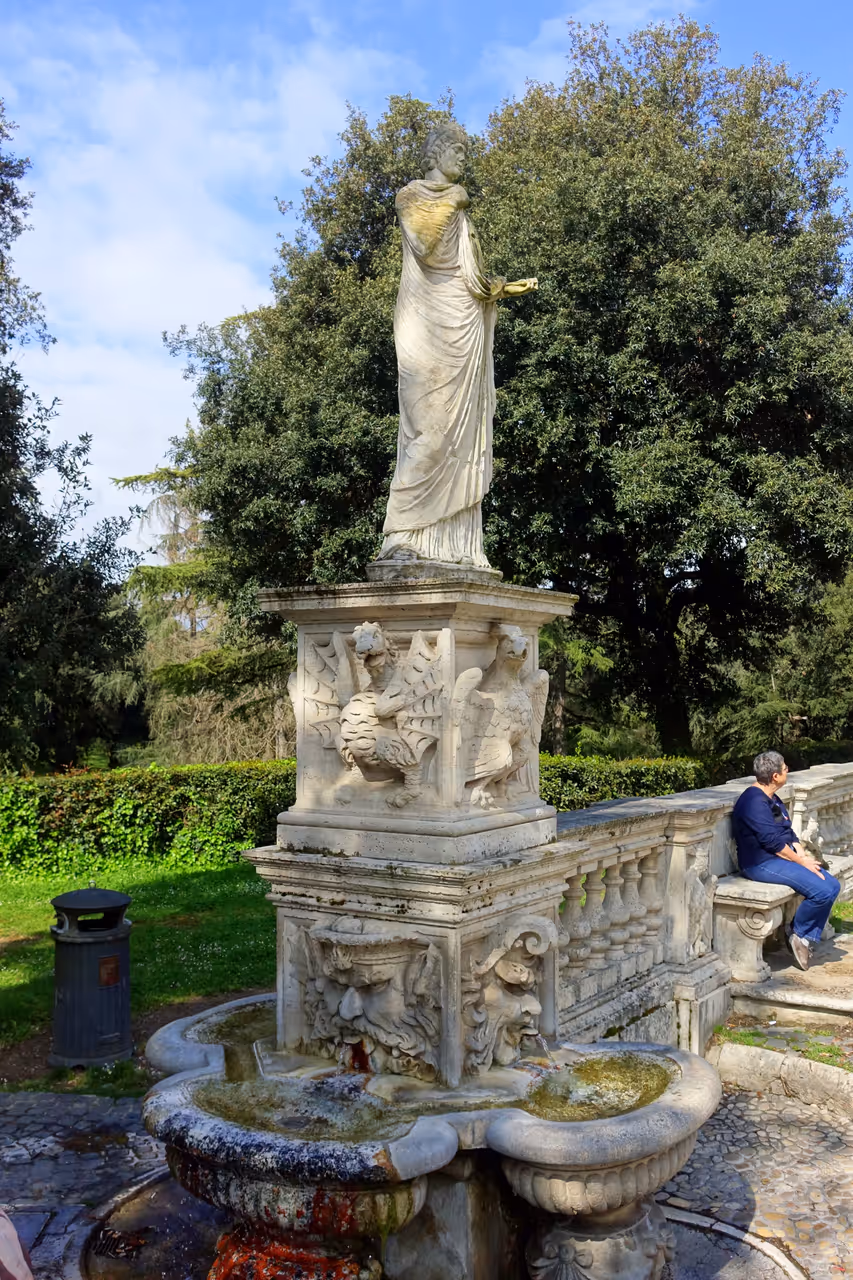 Statue outside Galleria Borghese