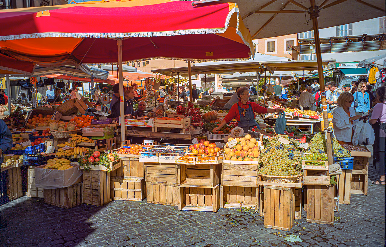Campo de' fiori market market in Rome