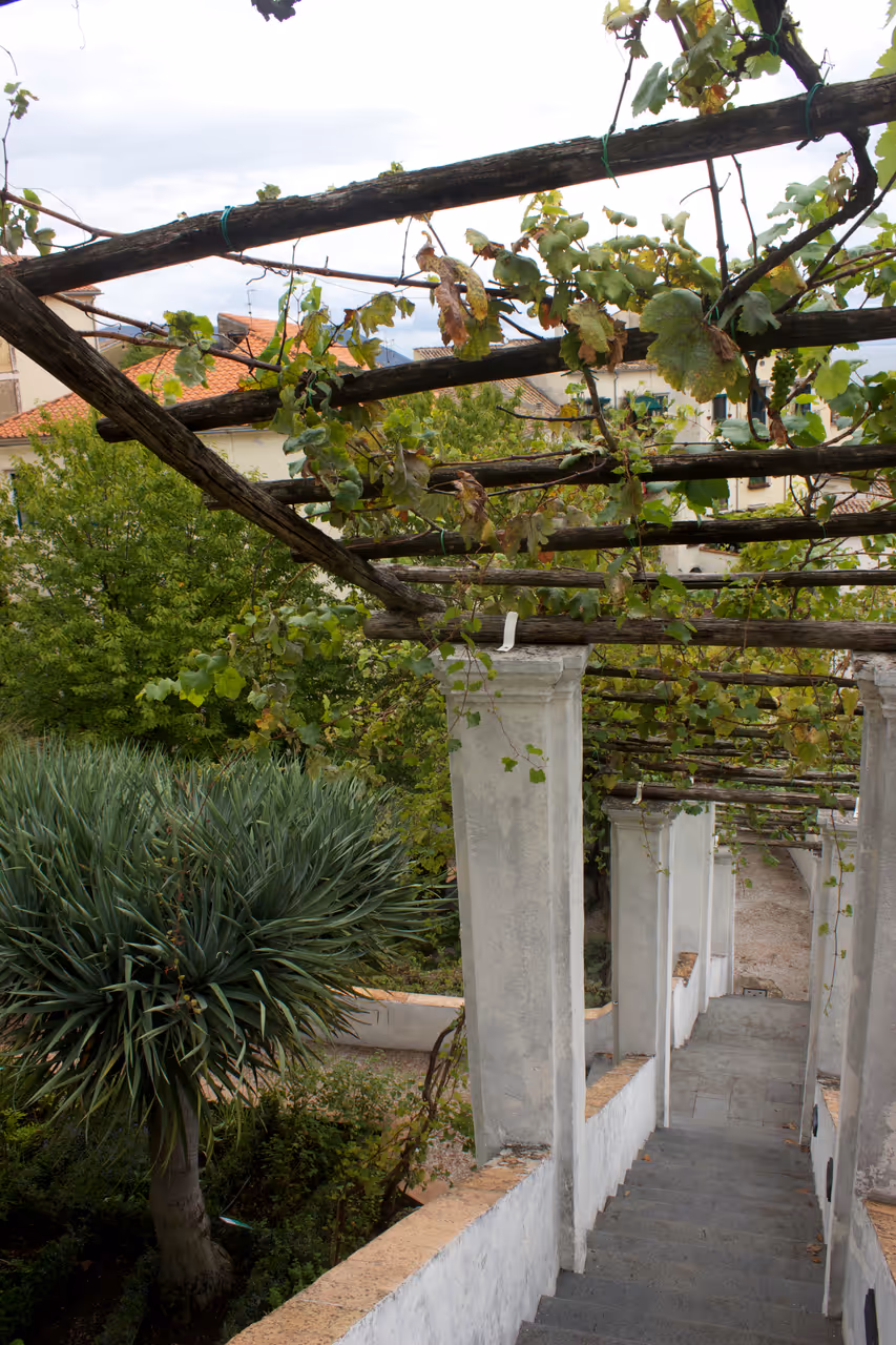 Giardino della minerva stairs in Salerno