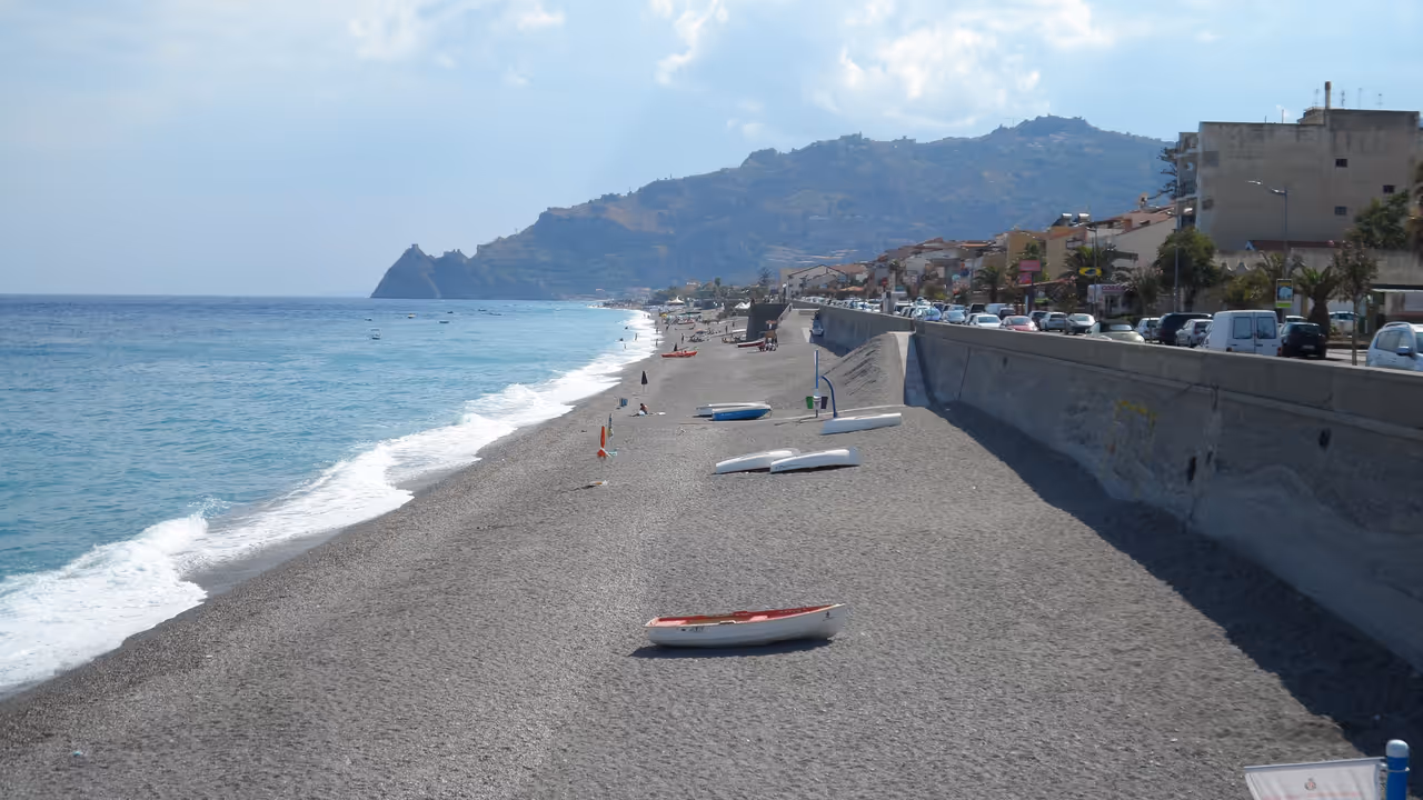 Santa teresa decking in Salerno