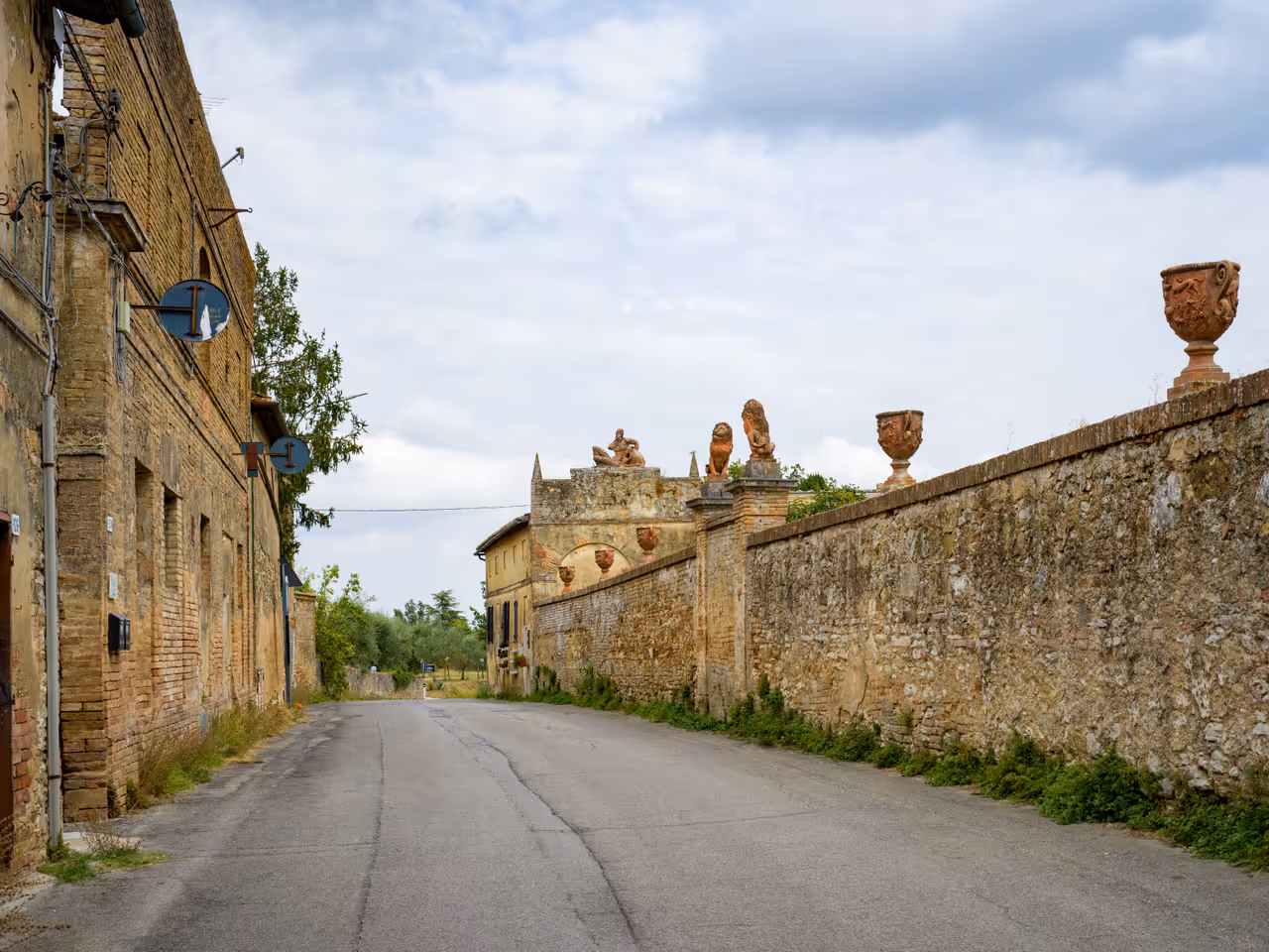 Montalbuccio on the Via Francigena in Tuscany near Siena