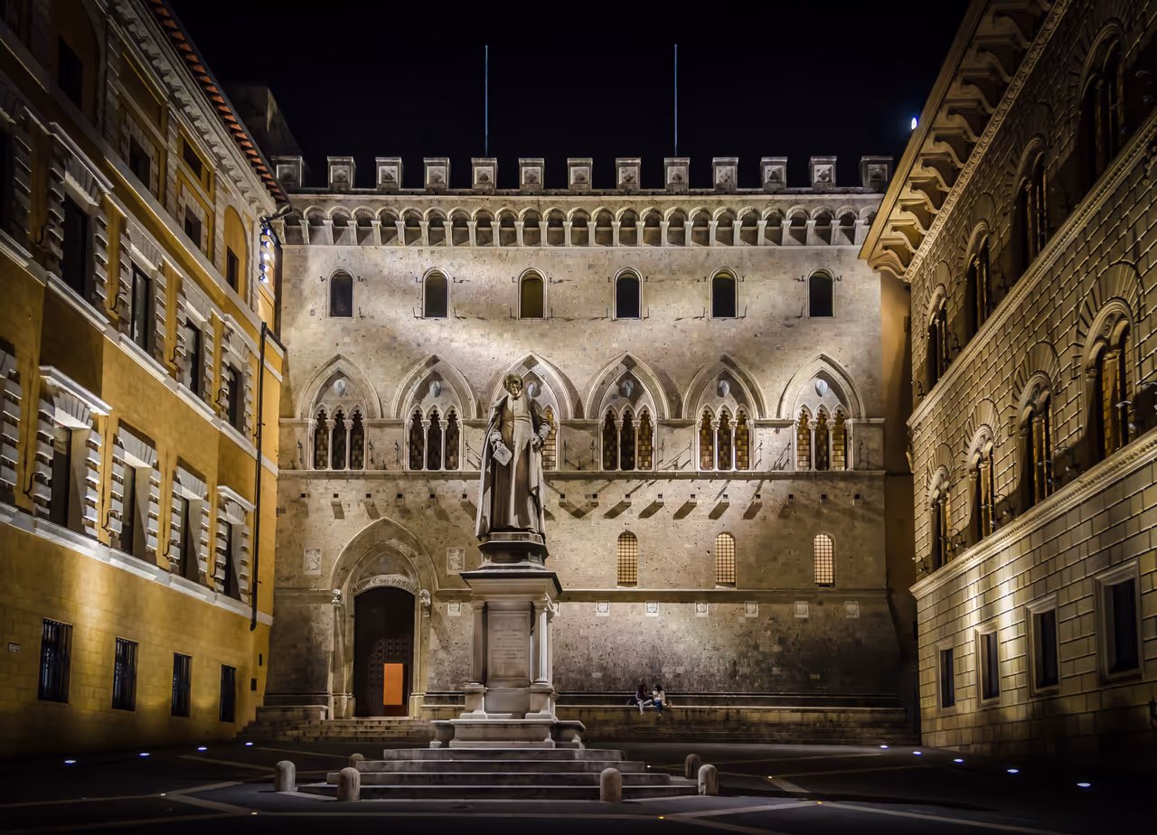 Monte dei Paschi di Siena Bank at night
