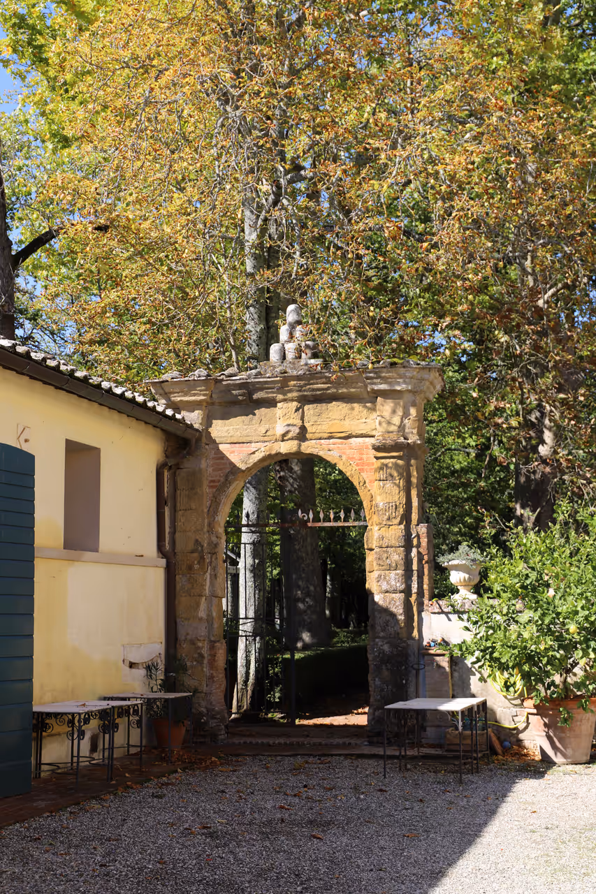 Chianti castles trail cycling in Siena
