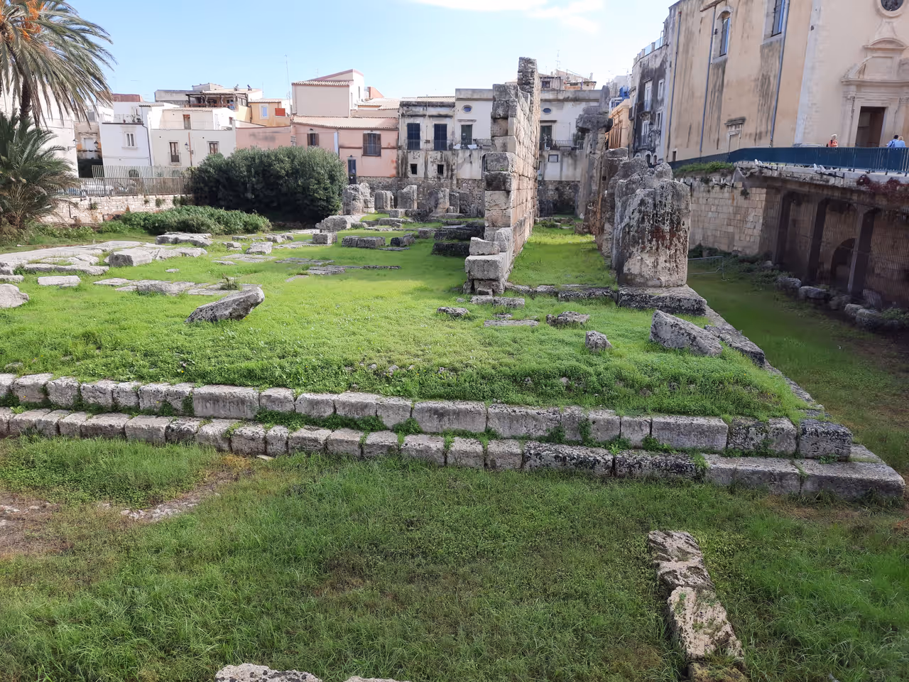 Temple of apollo in Syracuse