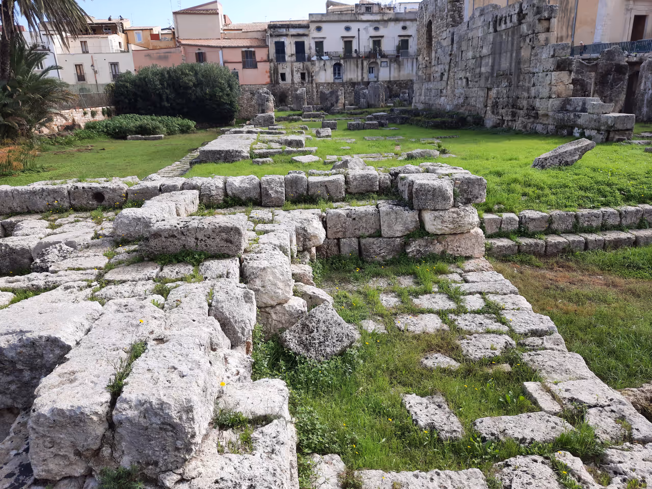 Temple of apollo in Syracuse