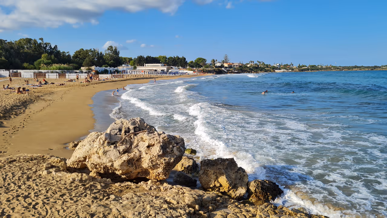 Arenella Beach, Syracuse