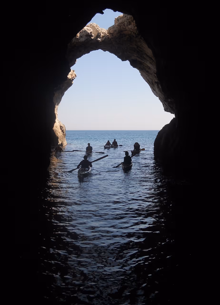 Santa panagia coastal walk free activity in Syracuse