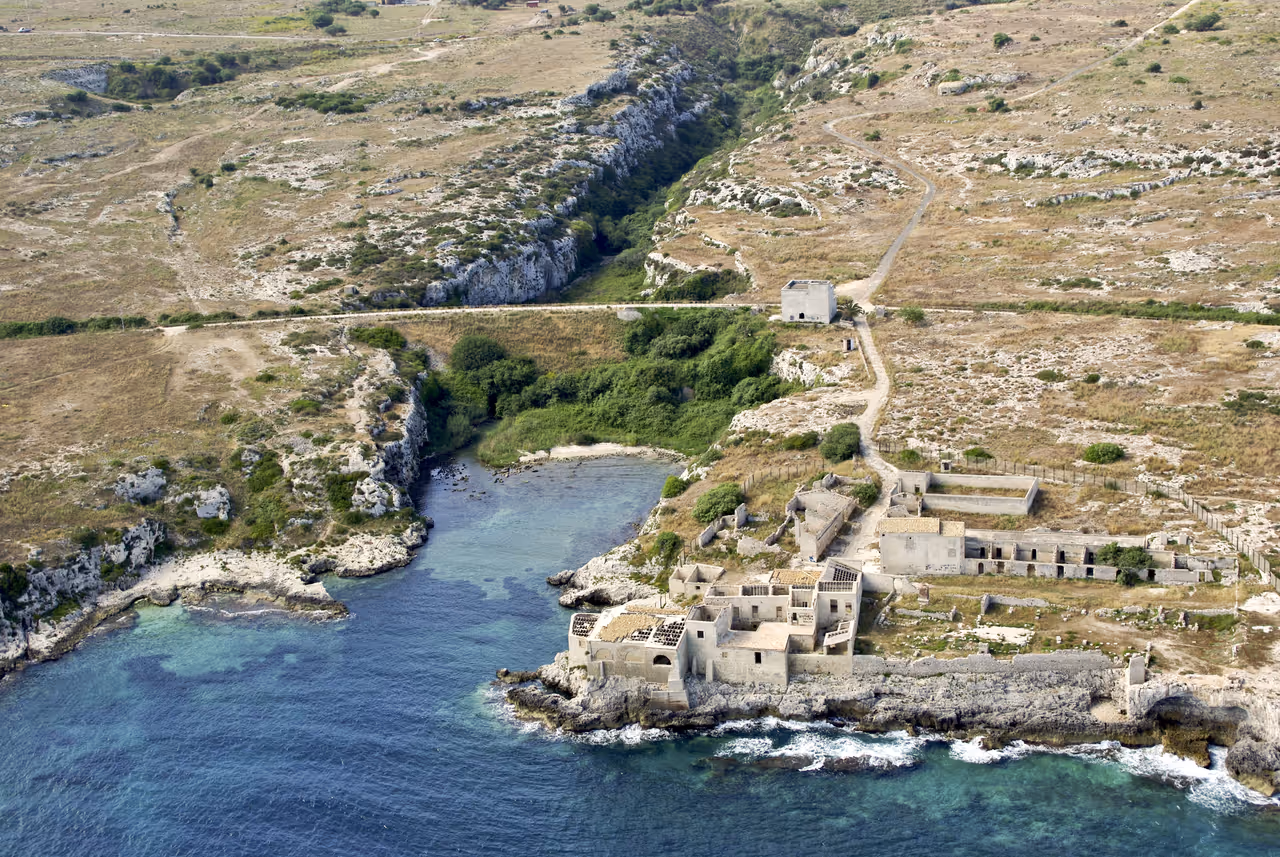 Santa panagia coastal walk free activity in Syracuse