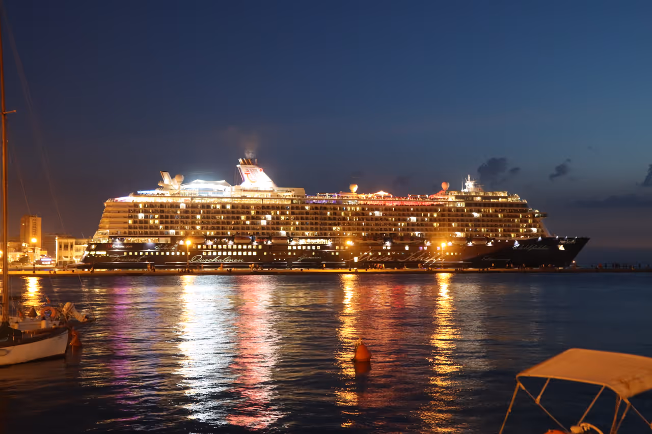 Cruise ship, Trieste